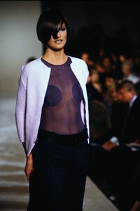 489346_marc-jacobs-fw-1995-linda-evangelista(5).thumb.jpg.6cc2801c2f7aa7742fa7c03668f5b71e.jpg