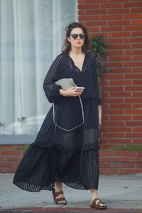       moo180919BZNimage10.jpg