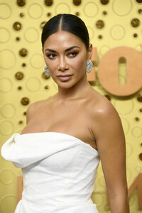 Nicole+Scherzinger+71st+Emmy+Awards+Arrivals+W_1SomICHBbx.jpg