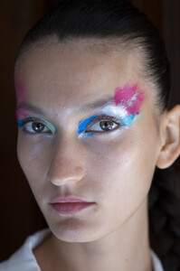 511049790_ChristianSirianoSpring2020BackstageHewVFNmDcmOx.thumb.jpg.f9dc58759ff7b1eb864e91e49e7effa5.jpg