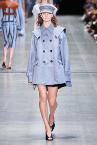 Giselle Norman Sportmax Spriing 2020 RTW MFW 1.jpg