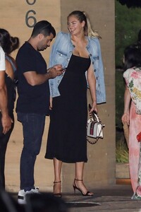       kat160919BZNimage4.jpg