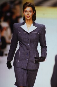 522998964_herve-leger-fw-1995-heather-stewart-whyte(8).thumb.jpg.d798d7336d00fc4473a779250458f1ce.jpg