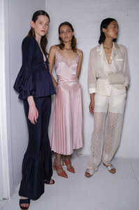 538108767_JonathanSimkhaiSpring2020Backstage9i_9ln_VuaJx.thumb.jpg.e6aa462f4a1e165c5ffdbea6fb006d9c.jpg