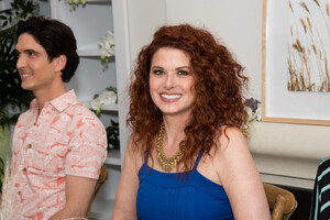 Debra+Messing+Hamptons+Magazine+Hosts+Debra+nS9h8QD9JEgx.jpg