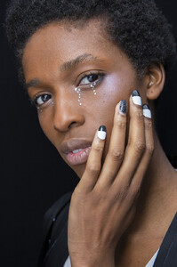 541644468_ILovePrettySpring2020Backstagek1t_EeEVnJ1x.thumb.jpg.e001233a20fa4d9956aa563ce087ae97.jpg