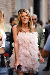 Anna+dello+Russo+Ermanno+Scervino+Street+Style+RxyIwXXooS_x.jpg