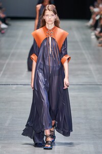 Mathilde Henning Sportmax Spriing 2020 RTW MFW 1.jpg