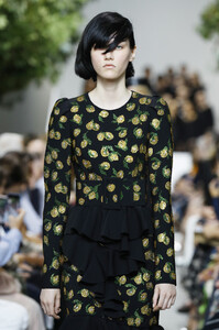 544004892_MichaelKorsCollectionSpring2020RunwayCJsRbPBELh0x.thumb.jpg.f59ba298a4a7ebbeb4e27b255cdc1209.jpg