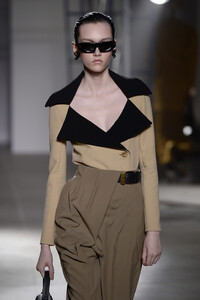 561174735_ProenzaSchoulerRunwaySeptember2019Newx17uS4ry-67x.thumb.jpg.2736cd6a473c8e12d84322b9c7dbaaf7.jpg