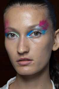 565439605_ChristianSirianoSpring2020Backstage0HWcfHUt0M5x.thumb.jpg.df823545b97764332ffc82e8438fe62f.jpg