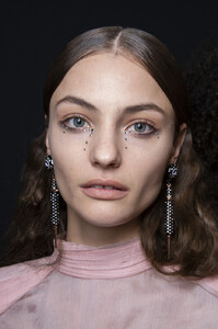 57729520_ILovePrettySpring2020BackstageJdIdYYfGzhBx.thumb.jpg.cd6a529a04140530618c78e404e0d39d.jpg