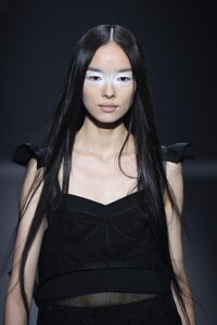 580350823_VeraWangRunwaySeptember2019NewYorkFashionufWE1SqhXHgx.thumb.jpg.eed493cc7b84825bd1b02da5f25e69cd.jpg