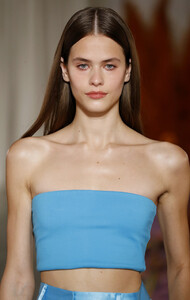 587134132_StaudRunwaySeptember2019NewYorkFashionR763Ef7r4nMx.thumb.jpg.455b1887abac4d2ce0bbf876f65d02e9.jpg
