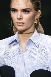 Versace+Spring+2020+Details+quVGrvKLnhWx.jpg