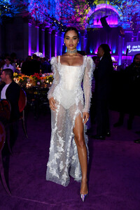 Shanina+Shaik+Rihanna+5th+Annual+Diamond+Ball+BAHnnG24rn5x.jpg