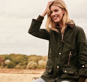 Hannah Cooper - barbour_115.jpg