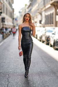 Jasmine+Sanders+Ermanno+Scervino+Street+Style+Ux4MB2-6Y7Jx.jpg