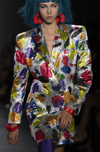 739108693_JeremyScottSpring2020DetailsazAOq6T-bNKx.thumb.jpg.33d0b32d8fd5202564ce26703abb24f5.jpg
