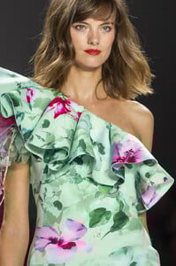 796747522_BadgleyMischkaSpring2020DetailsJULQpguJj96x.thumb.jpg.c46b0420cd656ac7173222afbfd27bc9.jpg