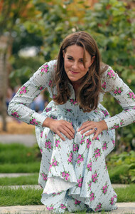 Kate+Middleton+Duchess+Cambridge+Attends+Back+jLwHKTfLYuJx.jpg