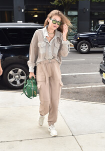        gig100919BZNimage116.jpg