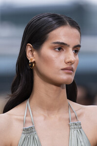 809755509_JonathanSimkhaiSpring2020DetailstO-NpM5We2Vx.thumb.jpg.faa58641f223378d38d85c1e59bfd253.jpg