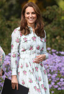 Kate+Middleton+Duchess+Cambridge+Attends+Back+Q-2VbbF3Xn7x.jpg