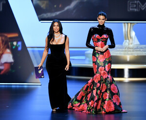 Kendall+Jenner+71st+Emmy+Awards+Show+nW7bxI0va8fx.jpg