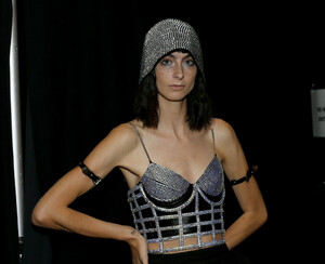 911109396_LovePrettyBackstageSeptember2019NewYorkM3F7UiDoQPMx.thumb.jpg.fce3b30a30f68a1ec6d7405f6927de9f.jpg