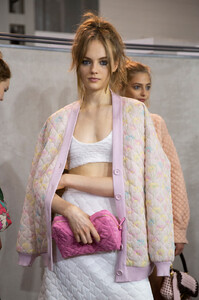 Fendi+Spring+2020+Backstage+Wy_3CJJWZ2hx.jpg