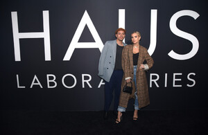 Ashlee+Simpson+Lady+Gaga+Celebrates+Launch+1UF1Hh_UOmCx.jpg