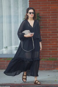       moo180919BZNimage11.jpg