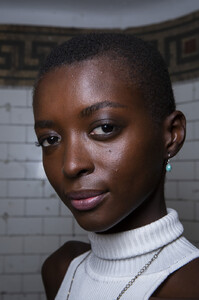 924768244_TomFordSpring2020BackstagedtcrvqaXEiTx.thumb.jpg.aa015638bb85022d9d8d3550e98c8fc7.jpg