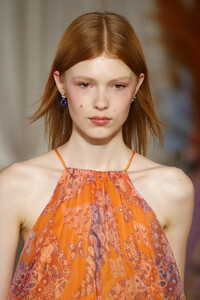 940251383_StaudRunwaySeptember2019NewYorkFashionuMvpkxLkrH8x.thumb.jpg.60cc1b70539eddbab63886b27f0a47a8.jpg