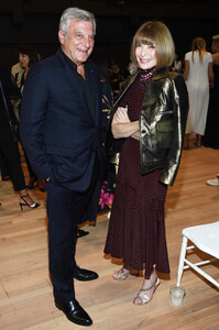 Anna+Wintour+Marc+Jacobs+Spring+2020+Runway+Out_K9O0qBex.jpg