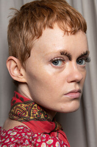 975862583_GucciSpring2020BackstageBmx8im8jkM3x.thumb.jpg.71803efacf3593b4266c2fcae8766679.jpg
