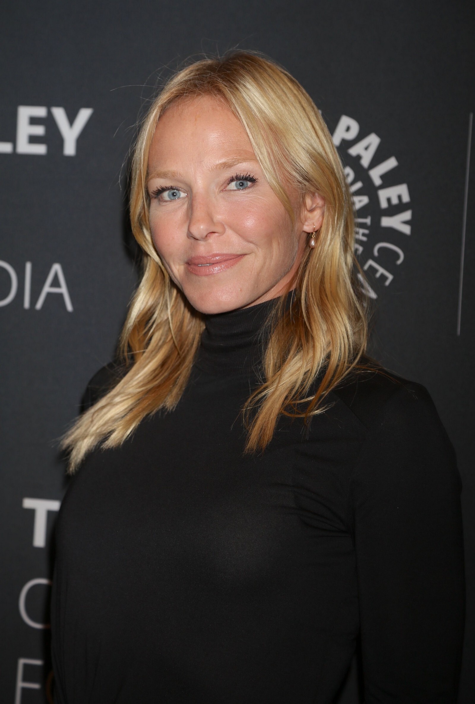 Kelli Giddish is an American television, stage, and film actress. 