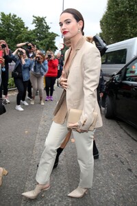       lil170919BZNimage10.jpg