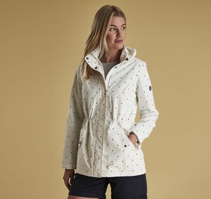 Hannah Cooper - barbour_81.jpg