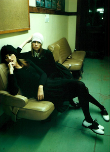 Campus_Meisel_Vogue_Italia_March_1994_02.thumb.png.5101a9cc9c6442fe8747ff023bf5ad8f.png