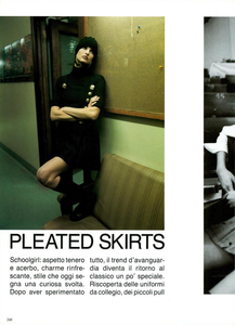 Campus_Meisel_Vogue_Italia_March_1994_03.thumb.png.1ddcf9cc7c5b57dbc22bda4ecdf2486c.png