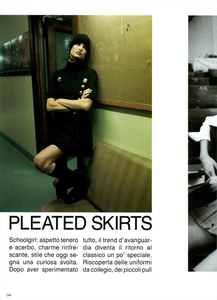Campus_Meisel_Vogue_Italia_March_1994_03.thumb.png.3f1ea8d9b9fd863acb83ed899a98e72f.png