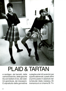 Campus_Meisel_Vogue_Italia_March_1994_05.thumb.png.a0607090bc67c9815a4c7dca0cf511fb.png