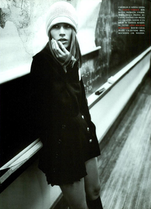 Campus_Meisel_Vogue_Italia_March_1994_06.thumb.png.62798053c4c261ecebdae4a7cc6f3d40.png