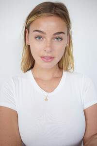 Elizabeth_Turner-Wilhelmina_Digitals_Jun19-05.thumb.jpeg.4fc0a2e7c3e036c7f2d825010b8ae742.jpeg