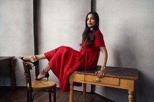 Freida-Pinto-2019-Tribeca-Film-Festival-portraits-005.jpg