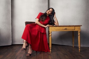 Freida-Pinto-2019-Tribeca-Film-Festival-portraits-007.jpg