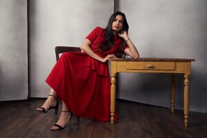 Freida-Pinto-2019-Tribeca-Film-Festival-portraits-026.jpg