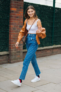 Grace-Elizabeth-MJJ_3878.thumb.jpg.0aa69e53c6239fc98e10e3f9585815ef.jpg